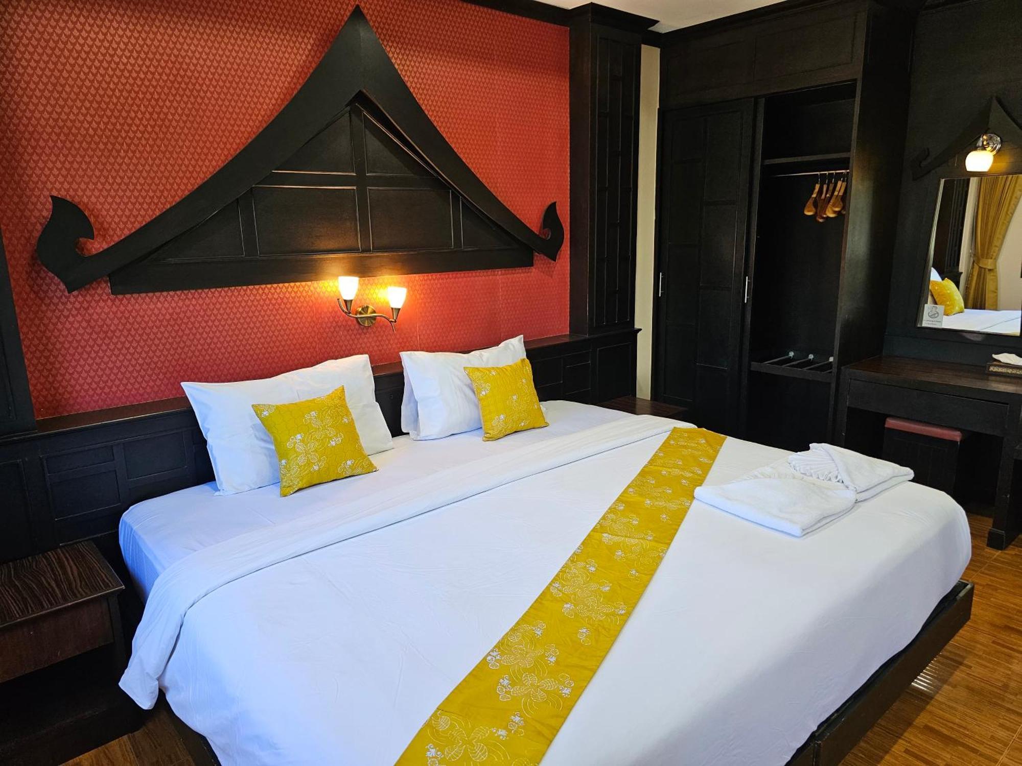 Nanai 2 Residence Patong Phuket Extérieur photo
