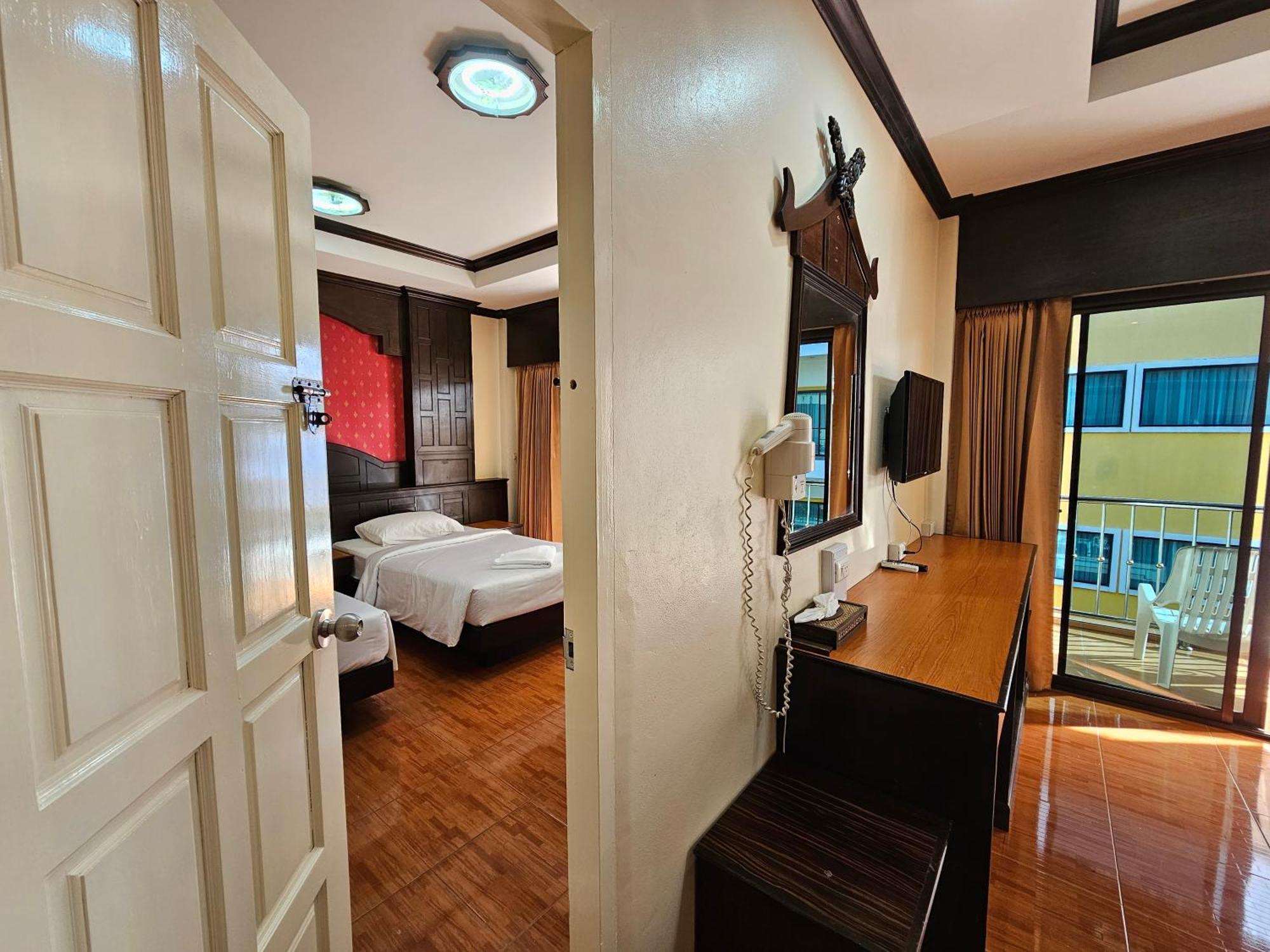 Nanai 2 Residence Patong Phuket Extérieur photo